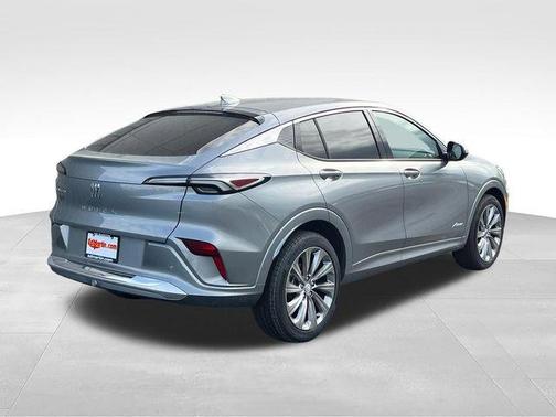 Moonstone 2026 Buick Envista Avenir