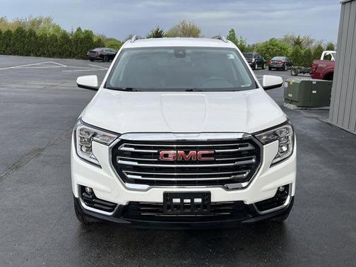 Summit White 2023 GMC Terrain SLT