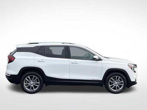 Summit White 2023 GMC Terrain SLT