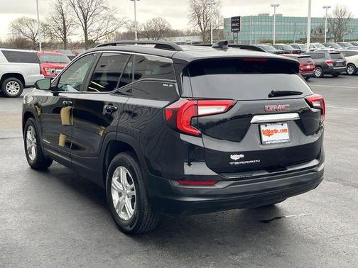 2022 GMC Terrain SLE