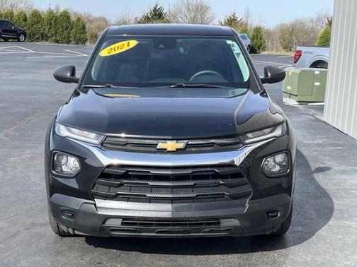 Mosaic Black Metallic 2021 Chevrolet Trailblazer LS