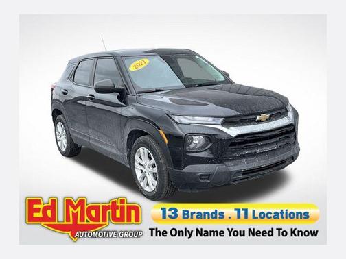 Mosaic Black Metallic 2021 Chevrolet Trailblazer LS