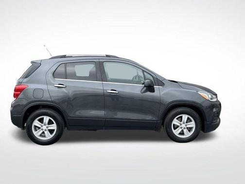 Nightfall Gray Metallic 2017 Chevrolet Trax LT
