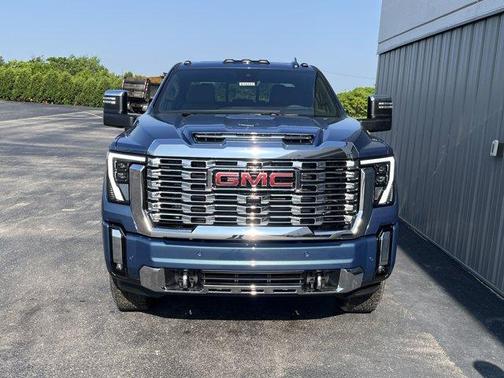 2025 GMC Sierra 2500 Denali