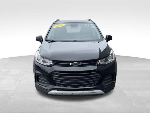 Black Metallic 2020 Chevrolet Trax LT