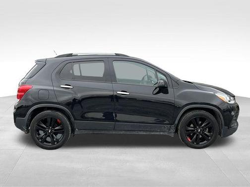 Black Metallic 2020 Chevrolet Trax LT