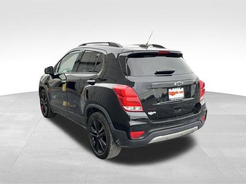 Black Metallic 2020 Chevrolet Trax LT