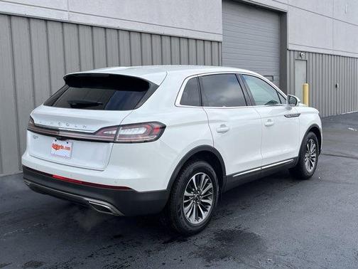 2023 Lincoln Nautilus Standard