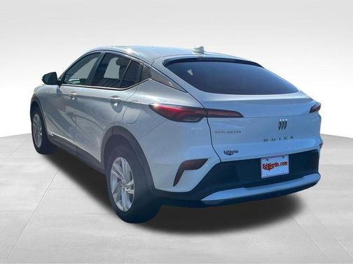 Summit White 2025 Buick Envista Preferred