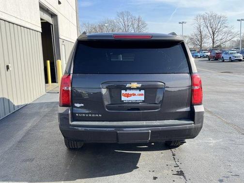 2017 Chevrolet Suburban LT