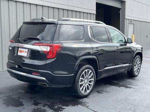 2022 GMC Acadia Denali