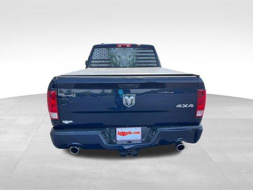 True Blue Pearl 2013 RAM 1500 Tradesman/Express