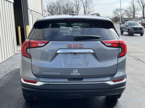 2021 GMC Terrain SLT