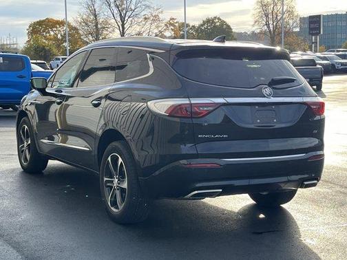 2022 Buick Enclave Essence