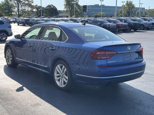 2017 Volkswagen Passat 1.8T SE w/Technology
