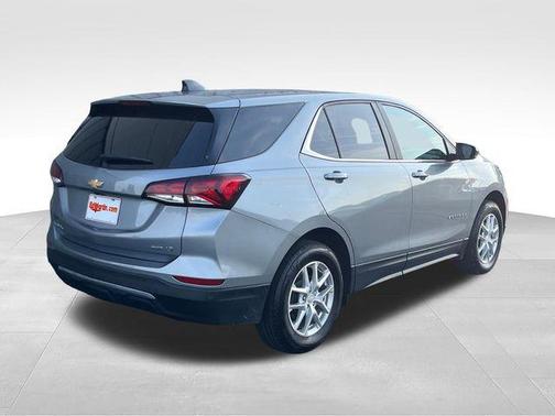 Sterling Gray Metallic 2023 Chevrolet Equinox 1LT