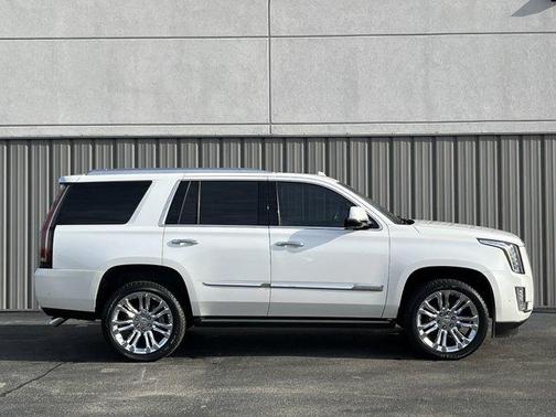 2017 Cadillac Escalade Premium Luxury
