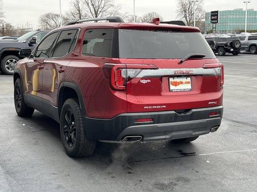 2023 GMC Acadia AT4