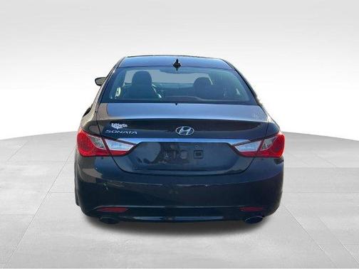Midnight Black Mica 2013 Hyundai SONATA SE