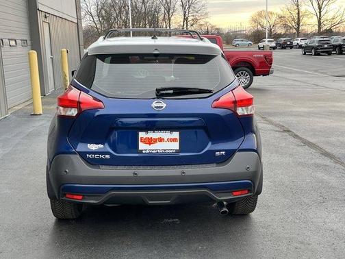 2020 Nissan Kicks SR