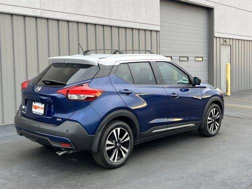 2020 Nissan Kicks SR