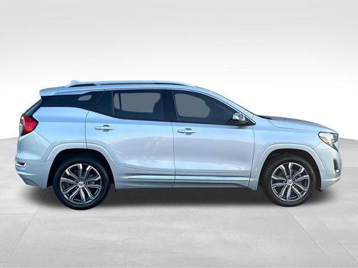 Quicksilver Metallic 2018 GMC Terrain Denali