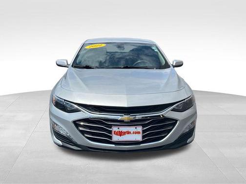 Silver Ice Metallic 2022 Chevrolet Malibu LT