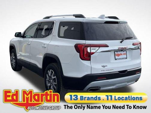 Summit White 2023 GMC Acadia SLT