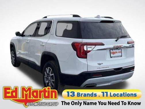 Summit White 2023 GMC Acadia SLT