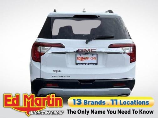 Summit White 2023 GMC Acadia SLT