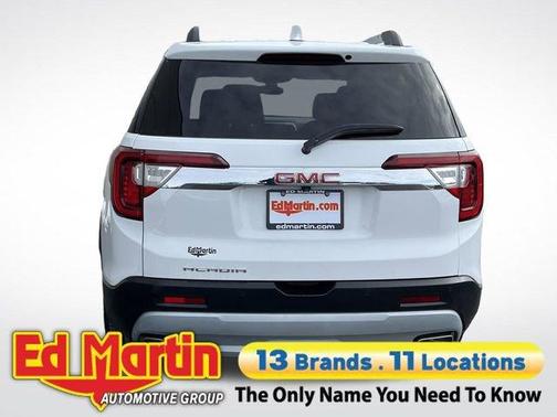 Summit White 2023 GMC Acadia SLT