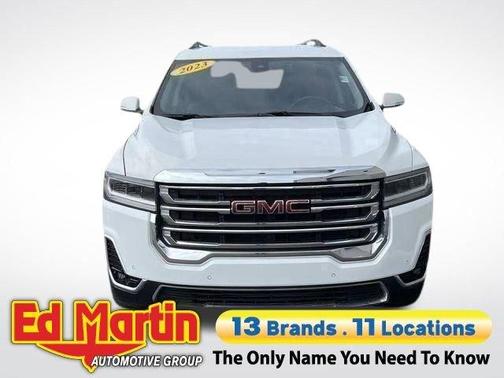Summit White 2023 GMC Acadia SLT