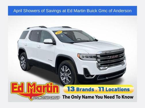 Summit White 2023 GMC Acadia SLT