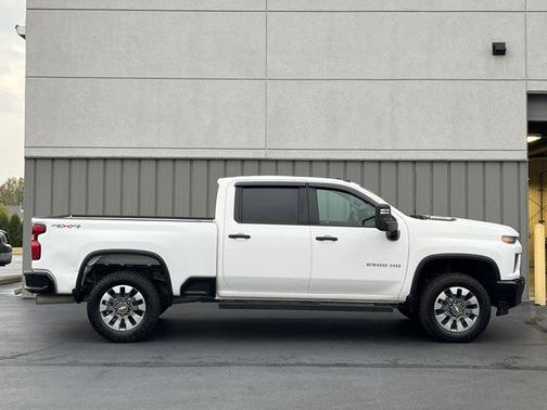 2023 Chevrolet Silverado 2500 Custom