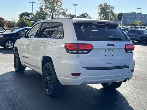 2022 Jeep Grand Cherokee WK Laredo