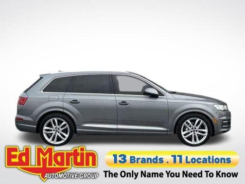 Graphite Gray Metallic 2017 Audi Q7 3.0T Prestige