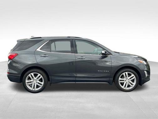 Nightfall Gray Metallic 2018 Chevrolet Equinox Premier