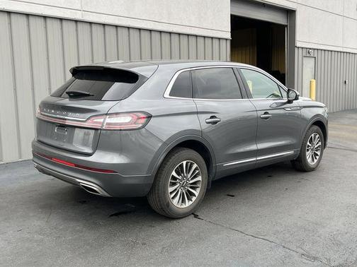 2022 Lincoln Nautilus Standard