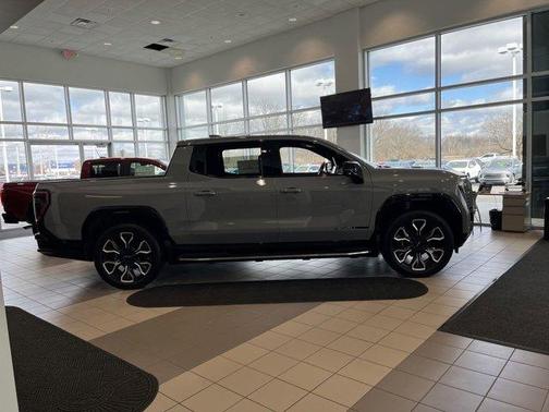 2025 GMC Sierra EV Denali
