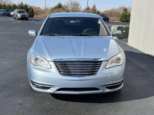 2013 Chrysler 200 Touring