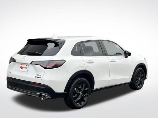 White 2023 Honda HR-V Sport