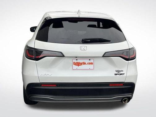White 2023 Honda HR-V Sport