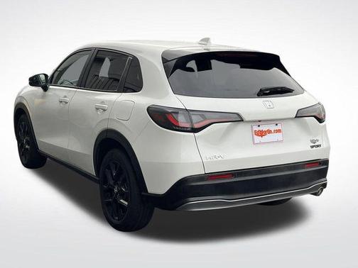 White 2023 Honda HR-V Sport