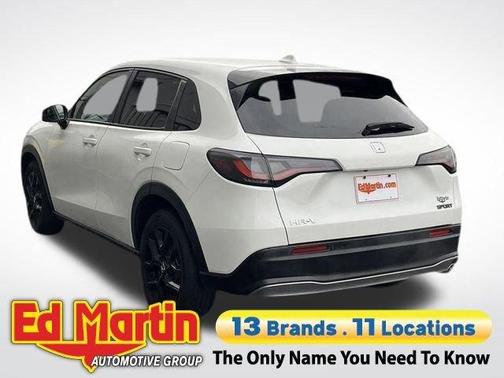 White 2023 Honda HR-V Sport