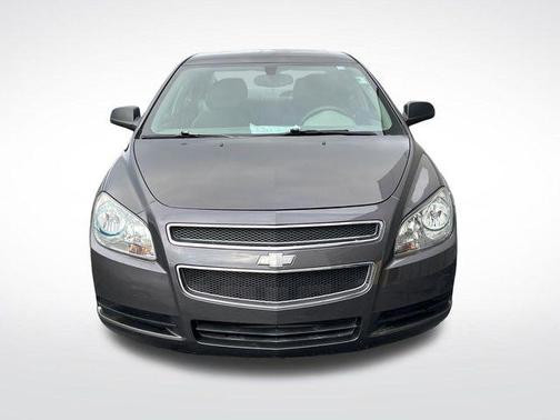 Gray Metallic 2011 Chevrolet Malibu LS