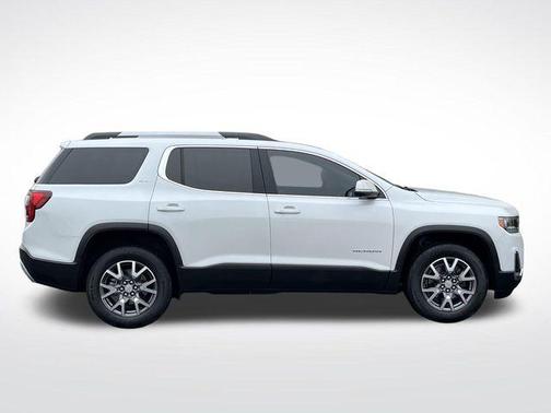 White Frost Tri-Coat 2023 GMC Acadia SLT