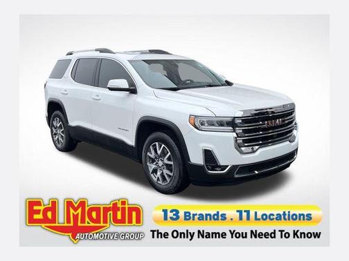 White Frost Tri-Coat 2023 GMC Acadia SLT