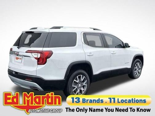 White Frost Tri-Coat 2023 GMC Acadia SLT