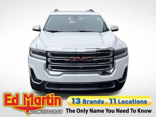 White Frost Tri-Coat 2023 GMC Acadia SLT