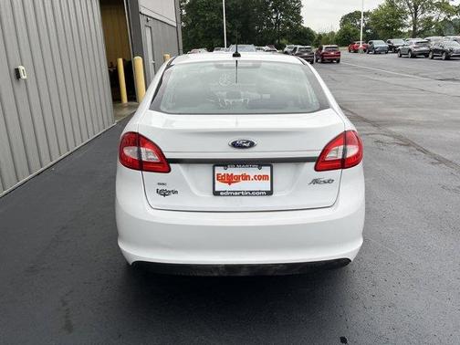 2013 Ford Fiesta SE